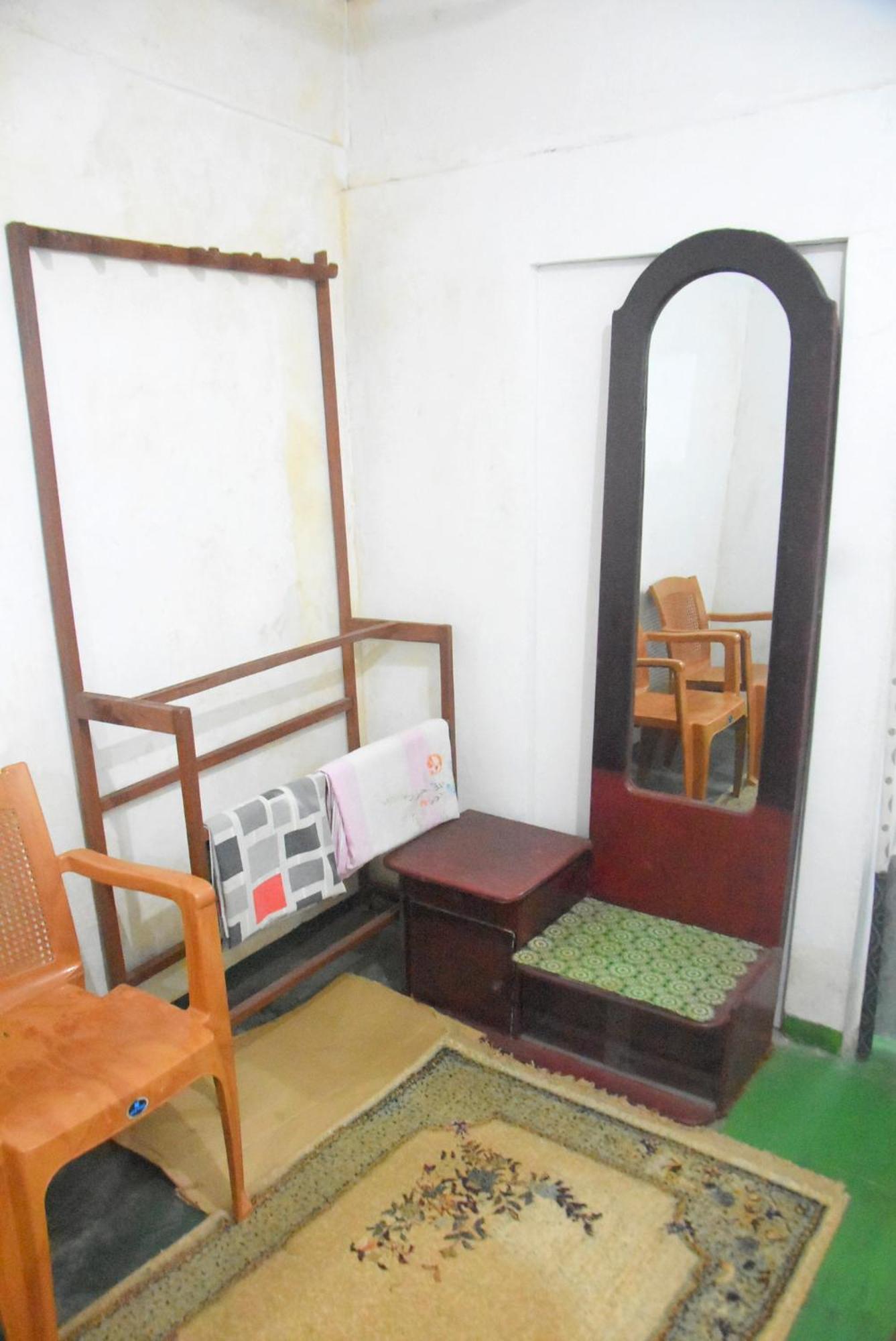 Meera Homestay & Guest House Anuradhapura Exteriör bild