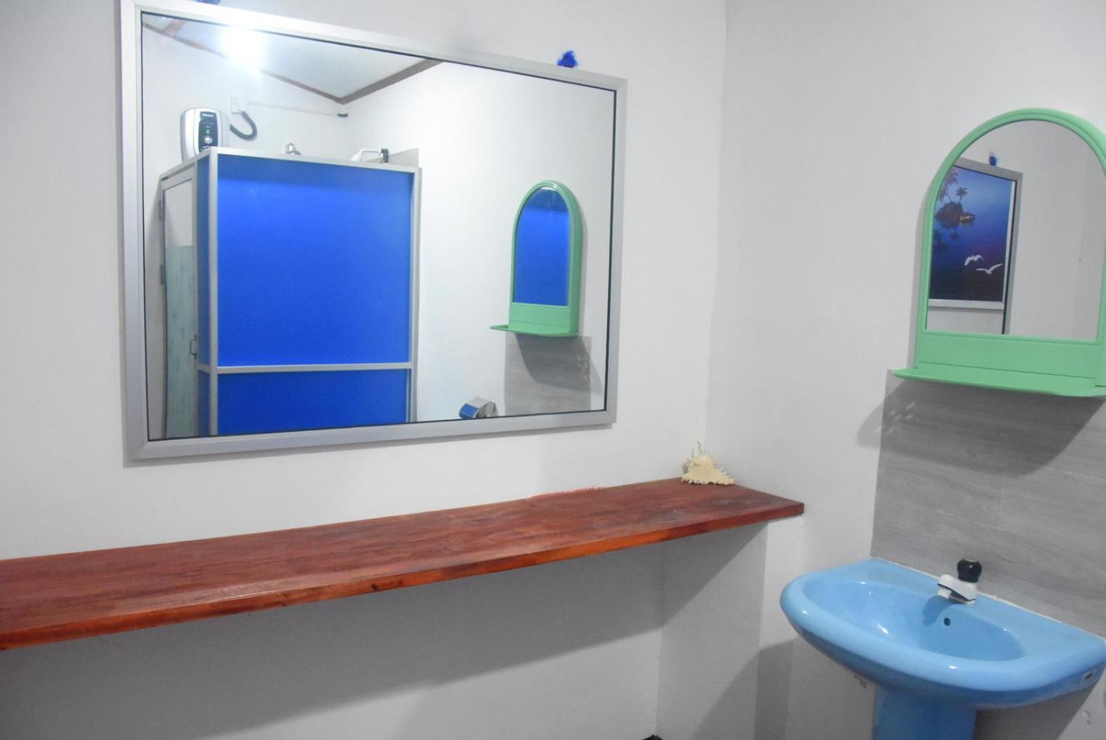 Meera Homestay & Guest House Anuradhapura Exteriör bild